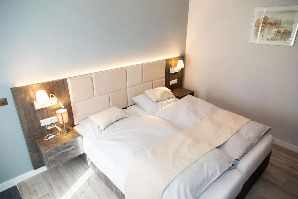 Standard Double room (full double bed)