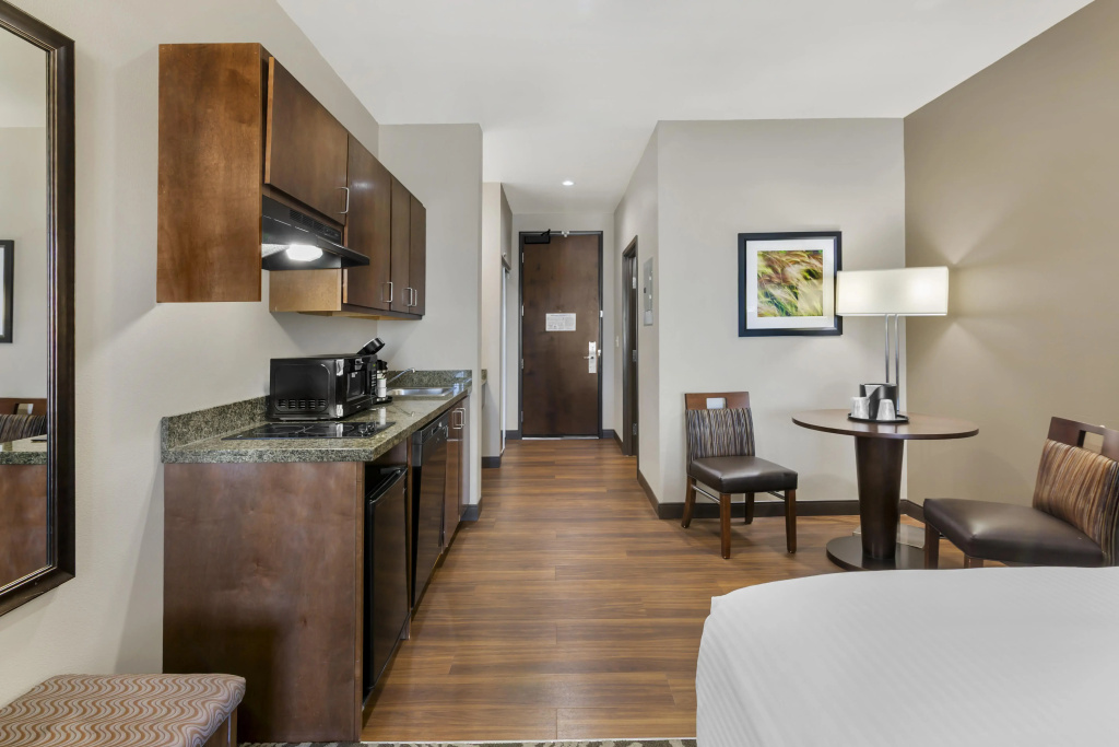 Quadruple Suite