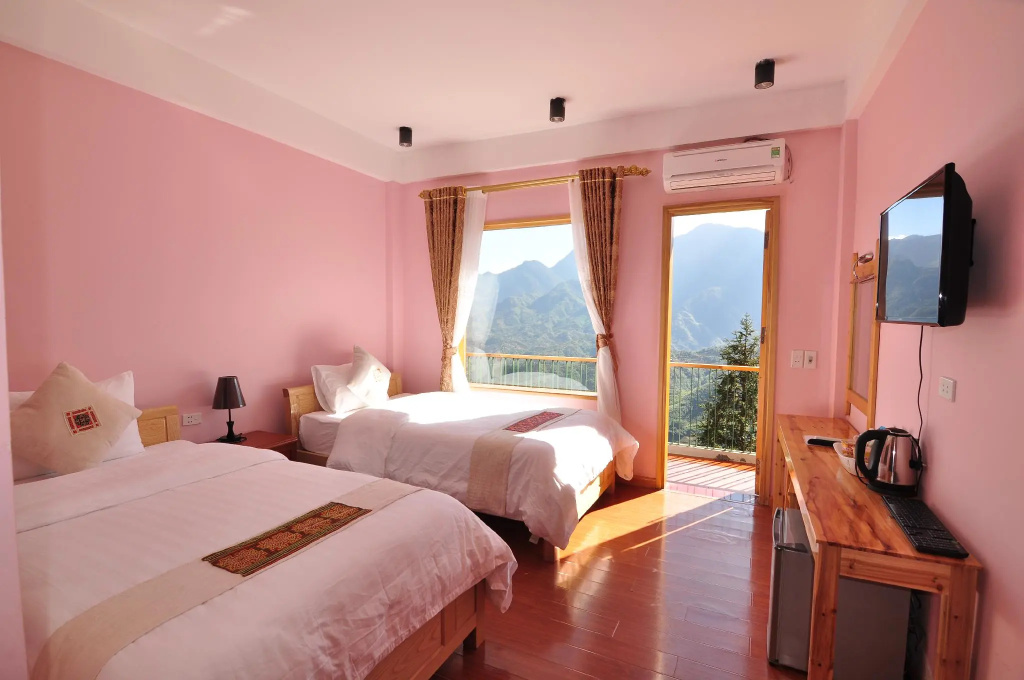 Standard Double room with mountain view (twin beds)