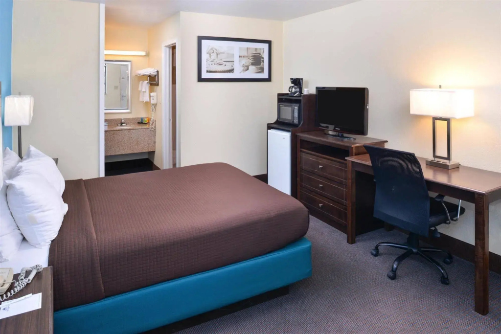 Americas Best Value Inn Batesville - фото 24
