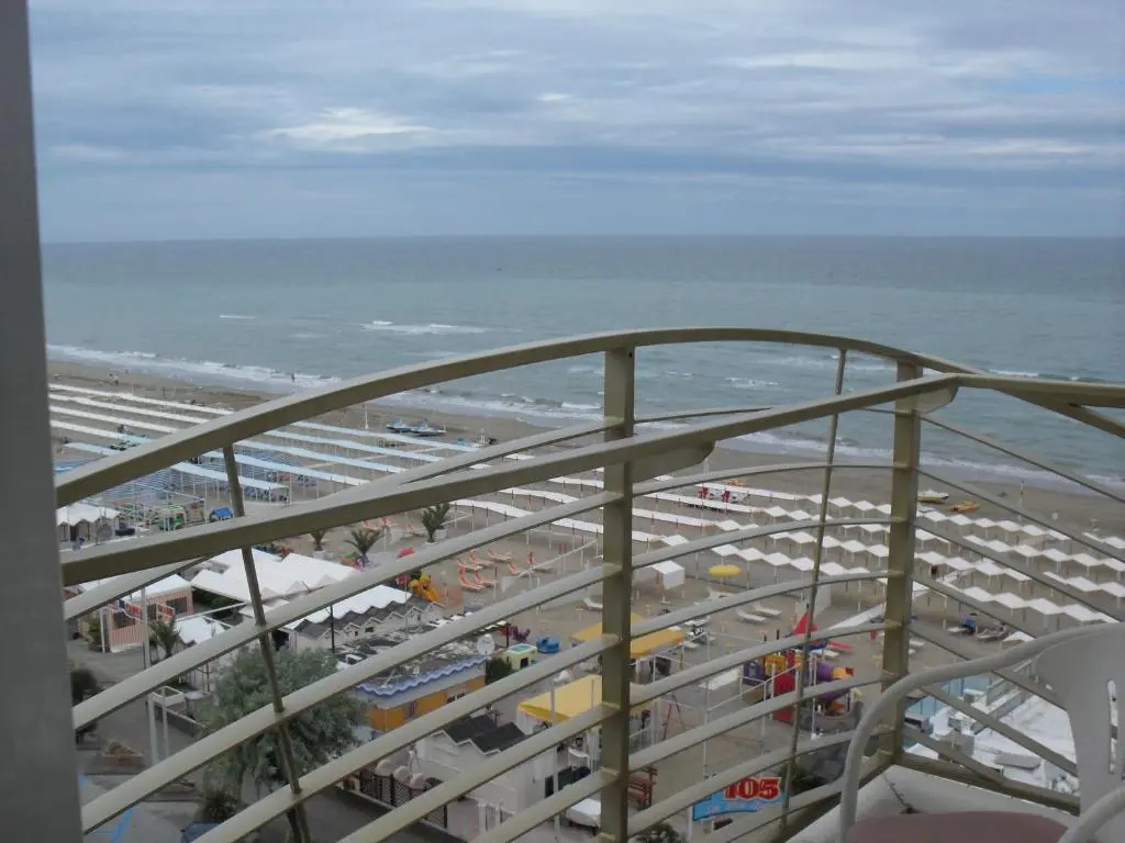 Standard Double room with balcony (full double bed)