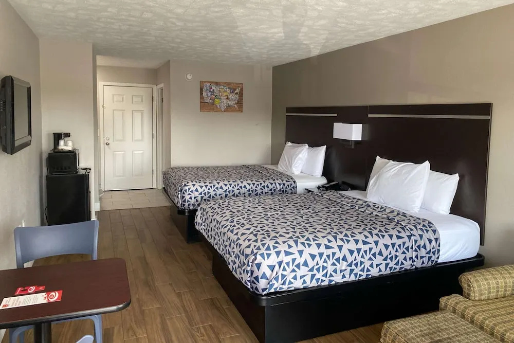 Standard Quadruple room with balcony