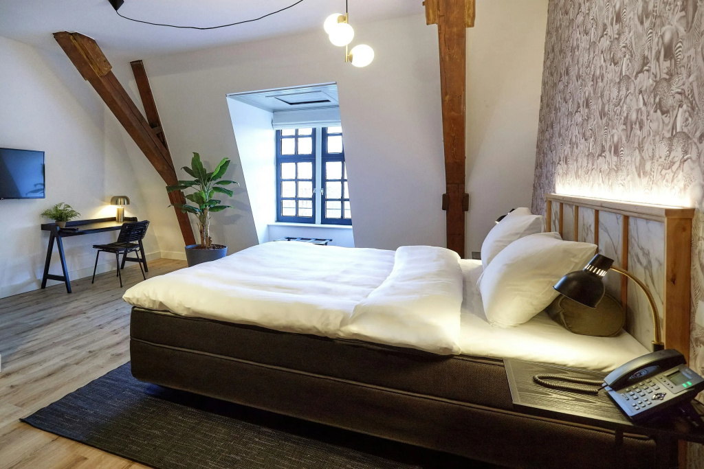Hotel photo 12
