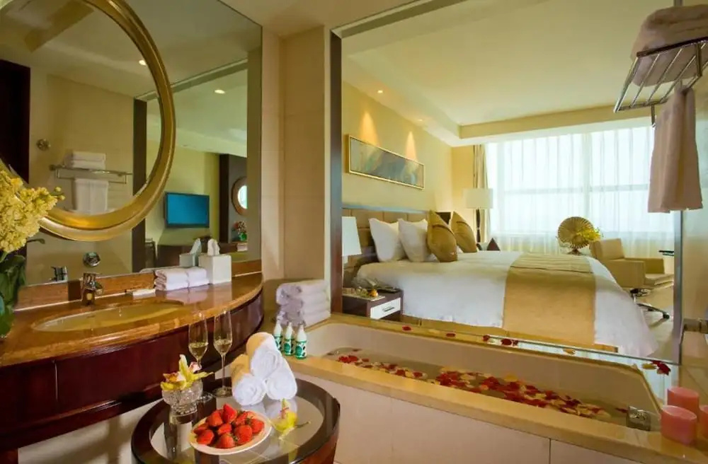 Huaqiao New Century Grand Hotel - Chambres