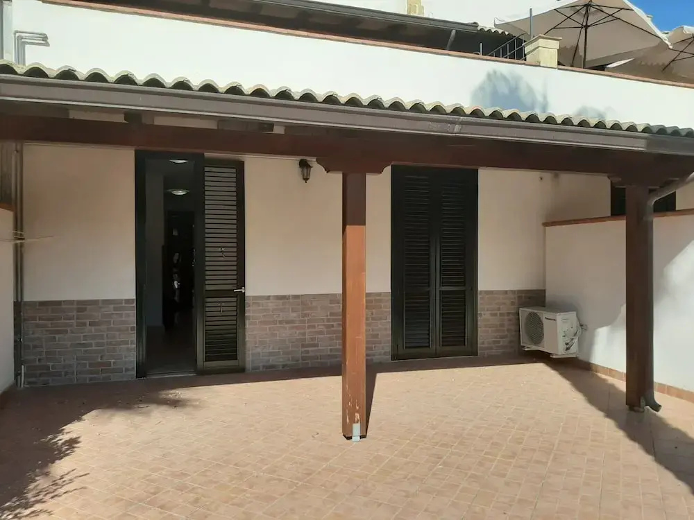 Spacious Aparyment in Campofelice di Roccella with Pool
