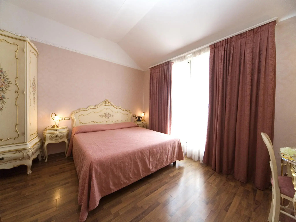 Hotel President - Général