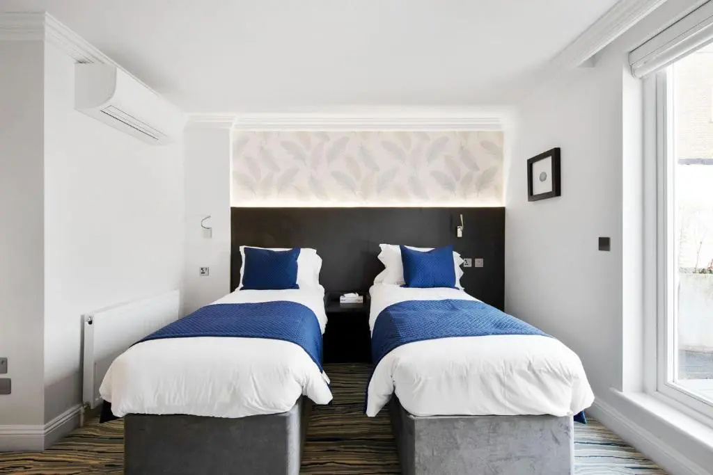 Superior Double room (full double bed)