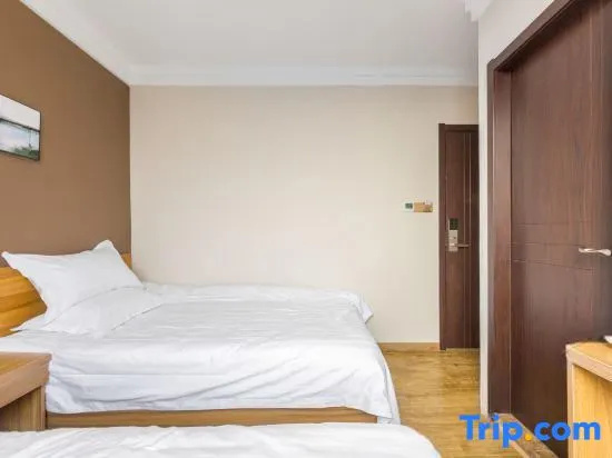 Economy Double room (twin beds)