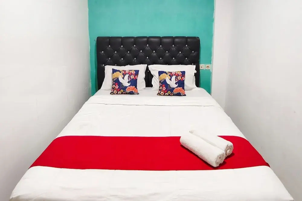 TwoSpaces Living at Nabila Semampir Homestay