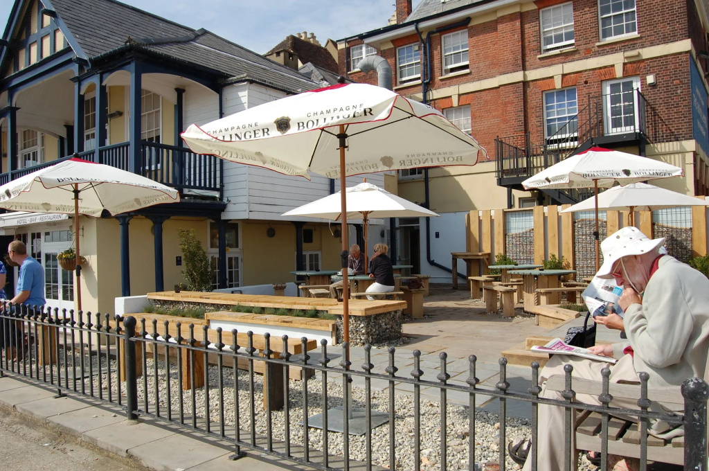 Royal Hotel - Général
