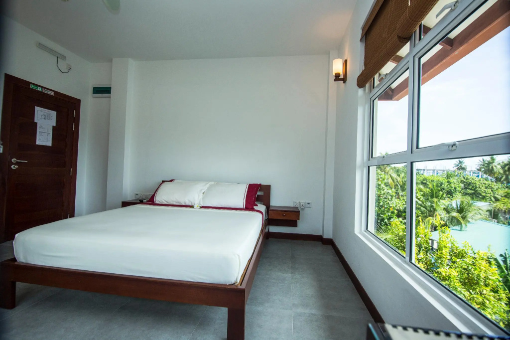 Double room (full double bed)