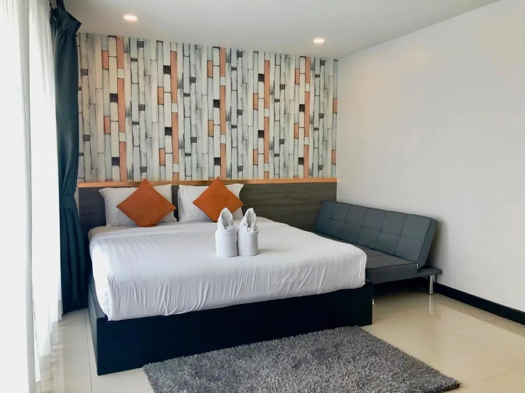 Superior Double room with balcony (full double bed)