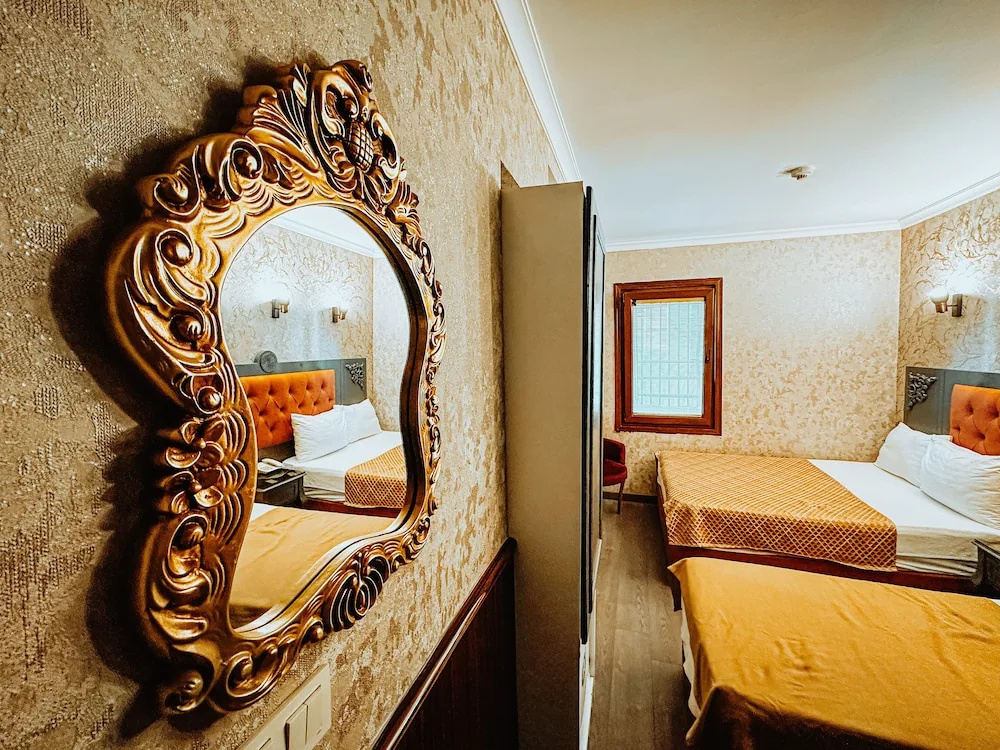 Standard Triple room with balcony