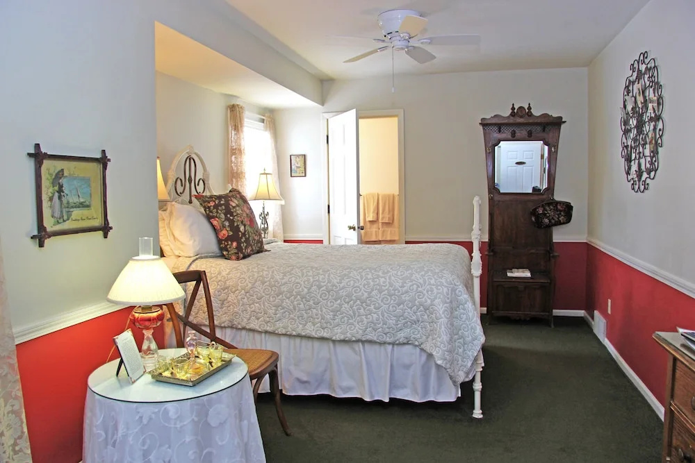 Eagle Harbor Inn - Chambres