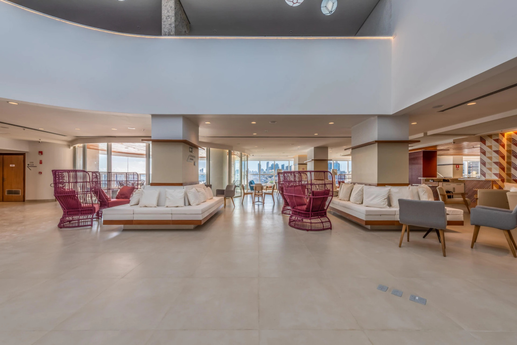 Lobby & Reception