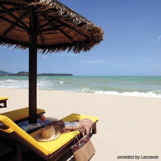 Beach & Waterfront