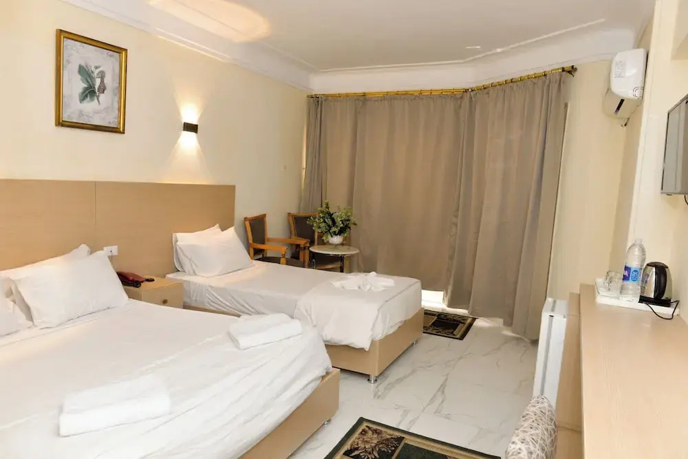Standard room with partial sea view