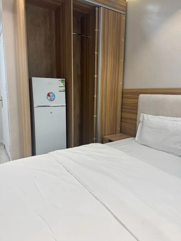 Economy Suite