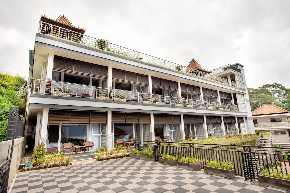 dedanau Hotel — фото