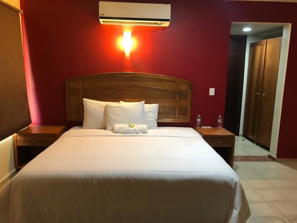 Hotel Express Inn Ixtepec — 2