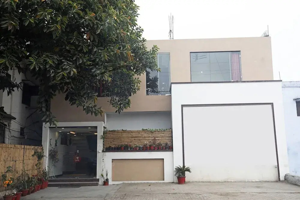 Hotel Alpine by OYO Rooms