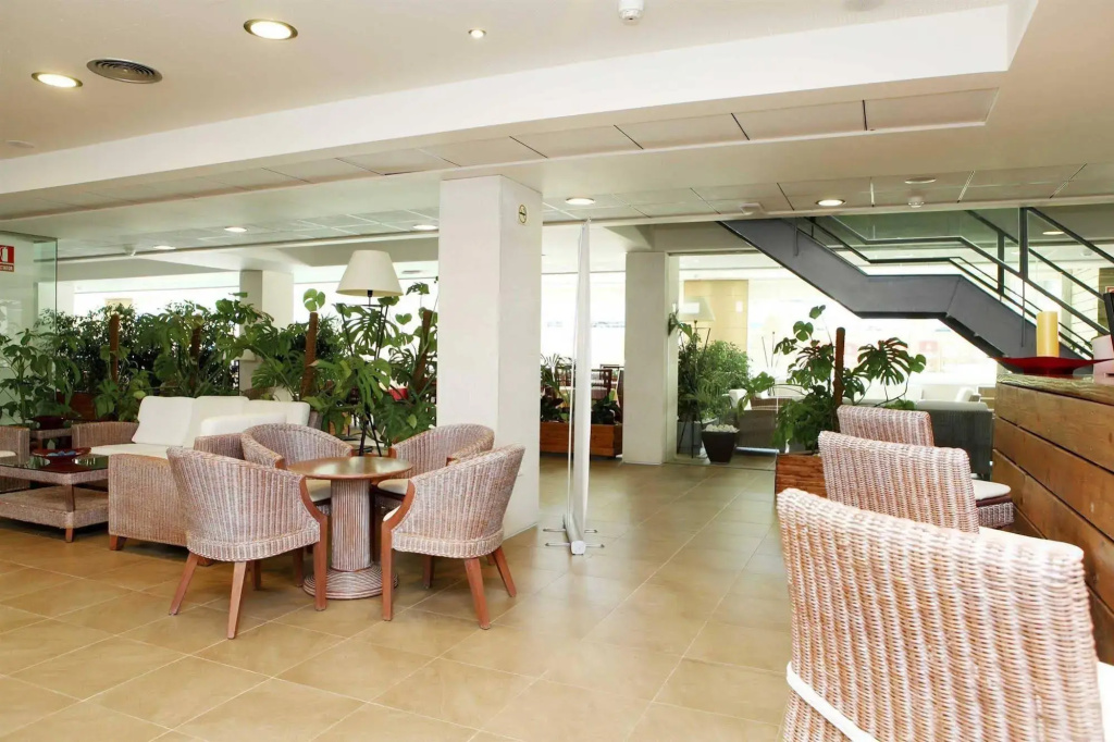 Hotel photo 11