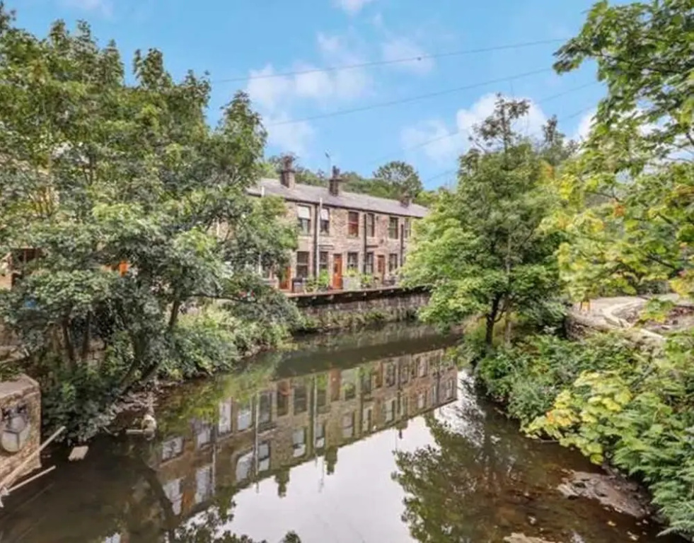 Spacious Riverside Home, 3 Bedrooms, Hebden Bridge