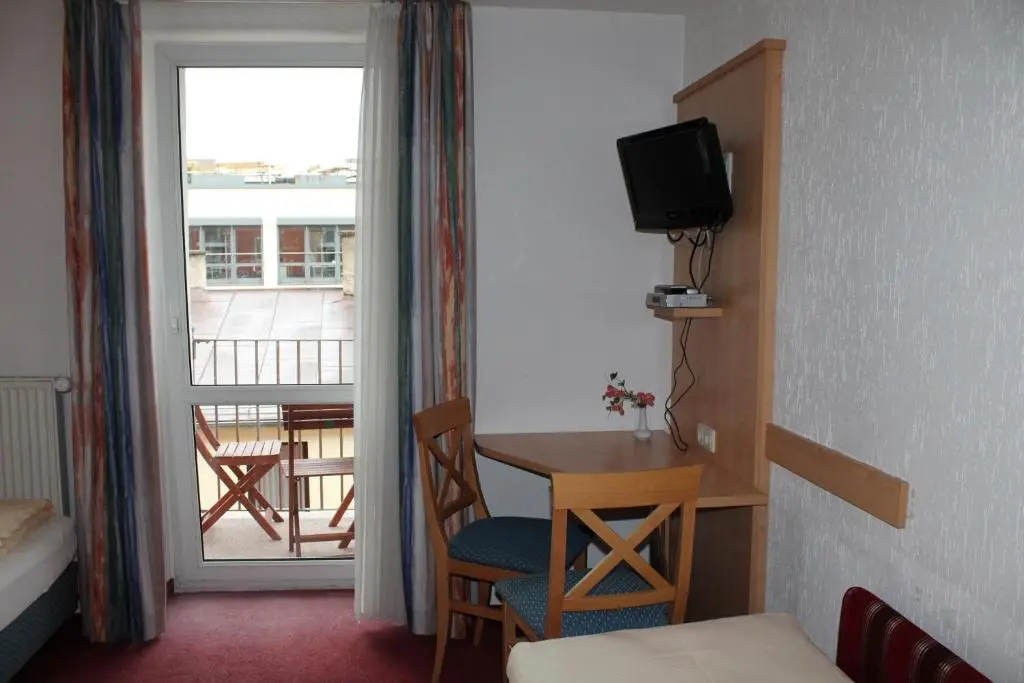 Hotel Pension Margit - Chambres
