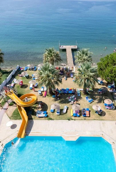 Beach & Waterfront