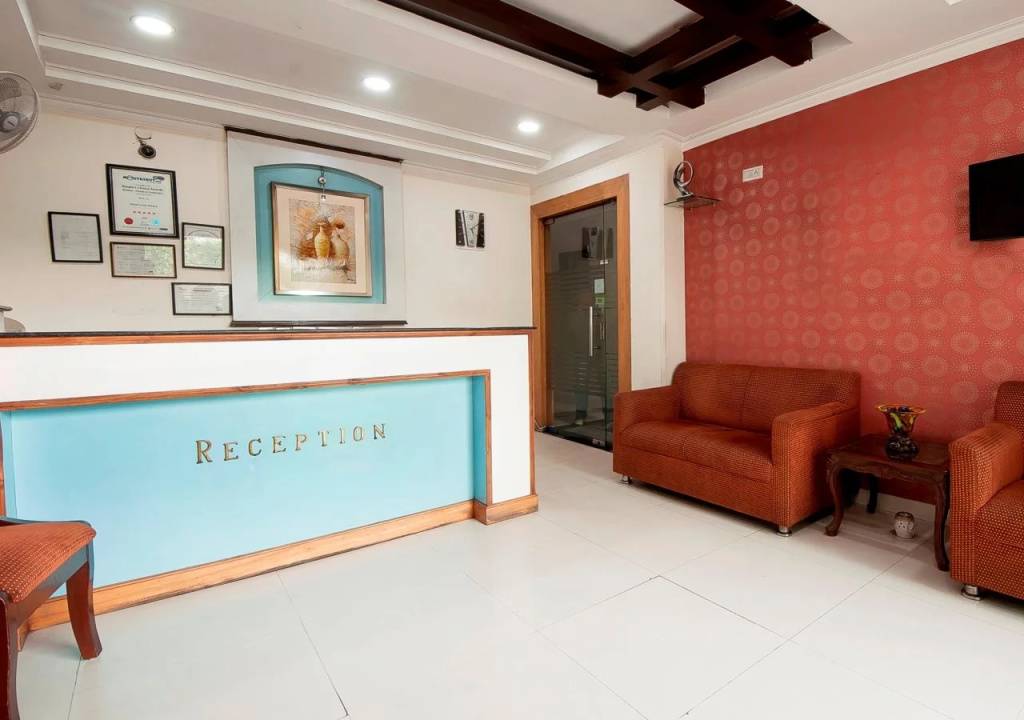 Lobby & Reception