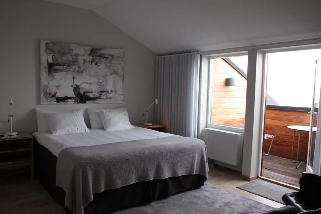 Standard Double room with balcony and with sea view full double bed