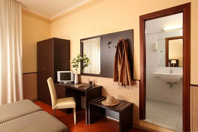 Standard Double room (twin beds)