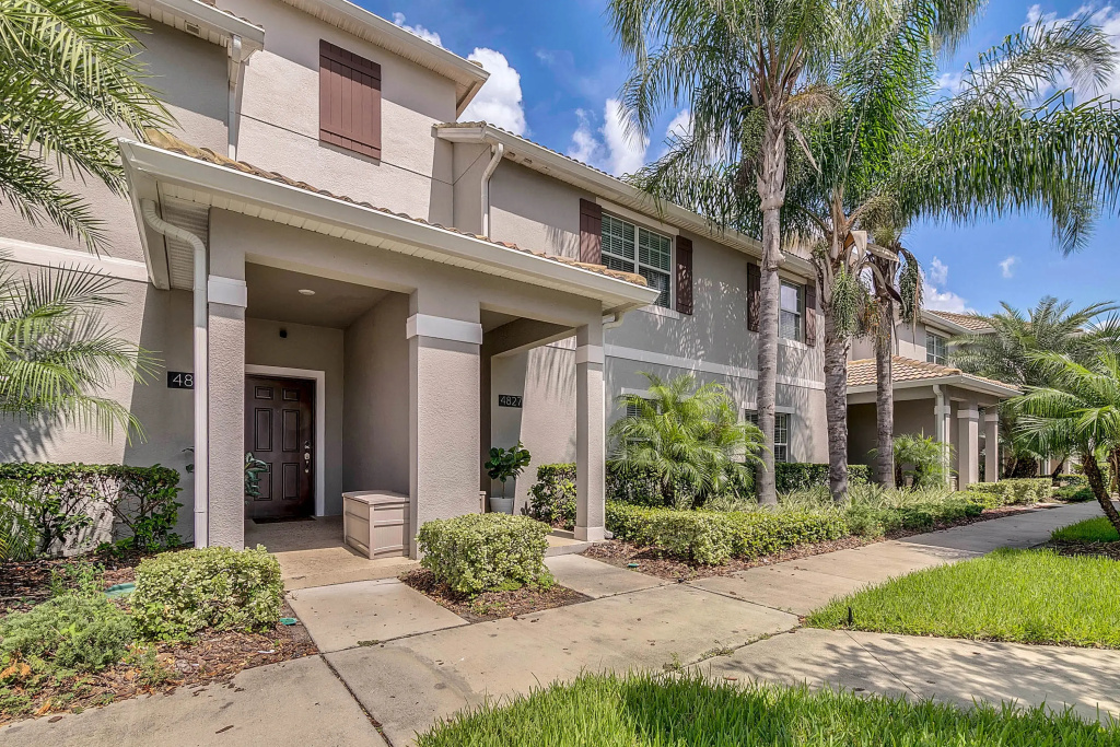 4 Bedrooms / 3 Bathrooms / Storey Lake (4827 CT), Kissimmee, US
