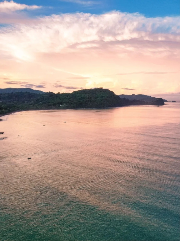 Akua Ocean View Suites - фото 13