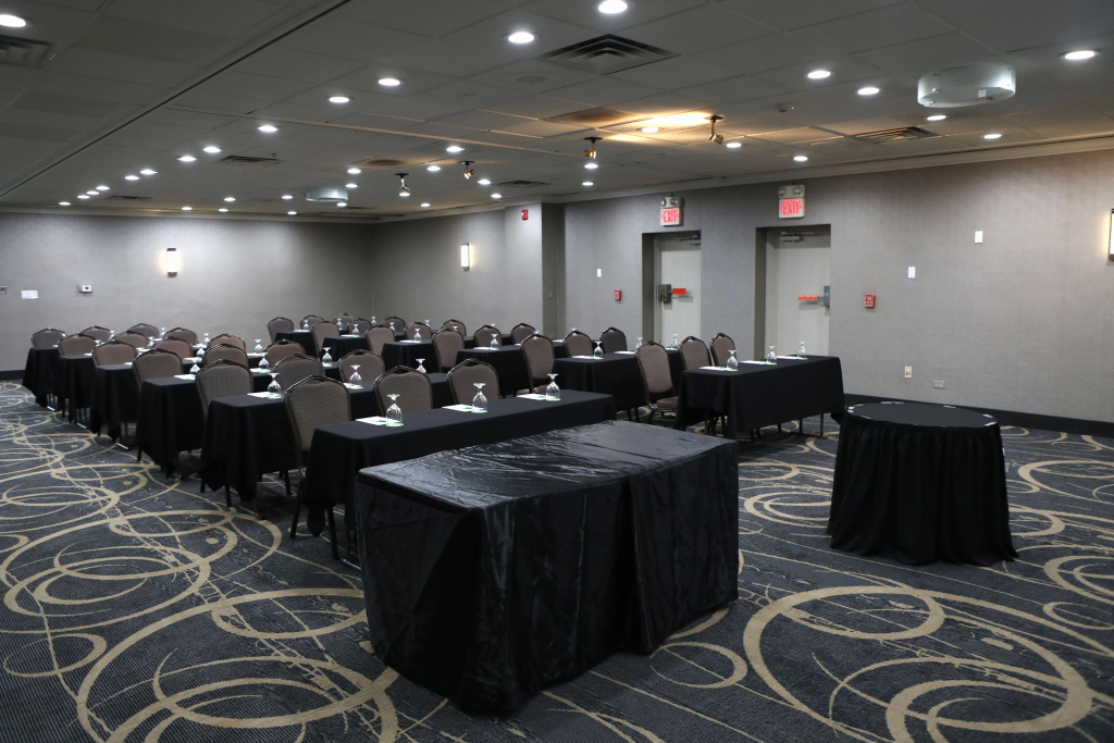 Holiday Inn Chicago Oakbrook by IHG - Général