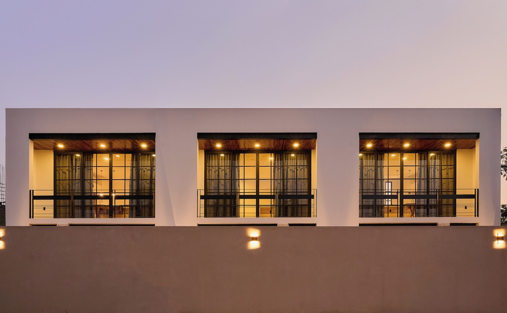 Hotel Compatir
