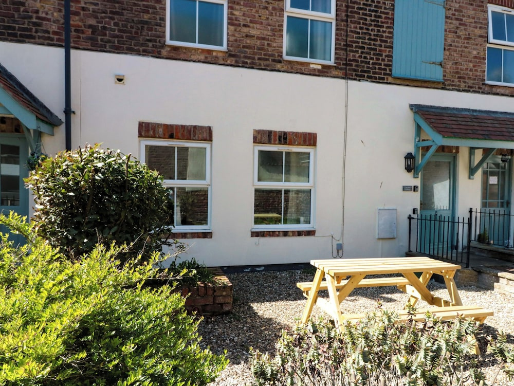 Chestnut Cottage