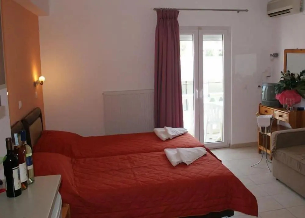 Standard Double room with balcony (full double bed)