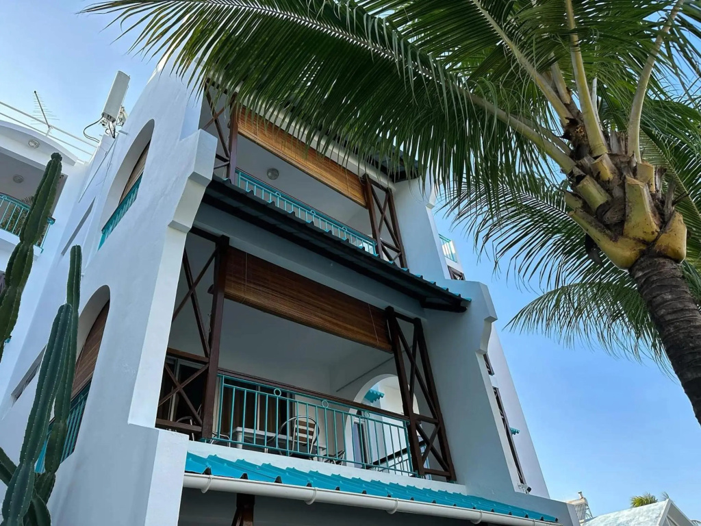 3 bedrooms appartement at Blue Bay 300 m away from the beach with sea view enclosed garden and wifi