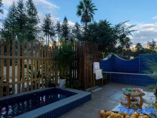 Tengchong Qingyuan Apartment