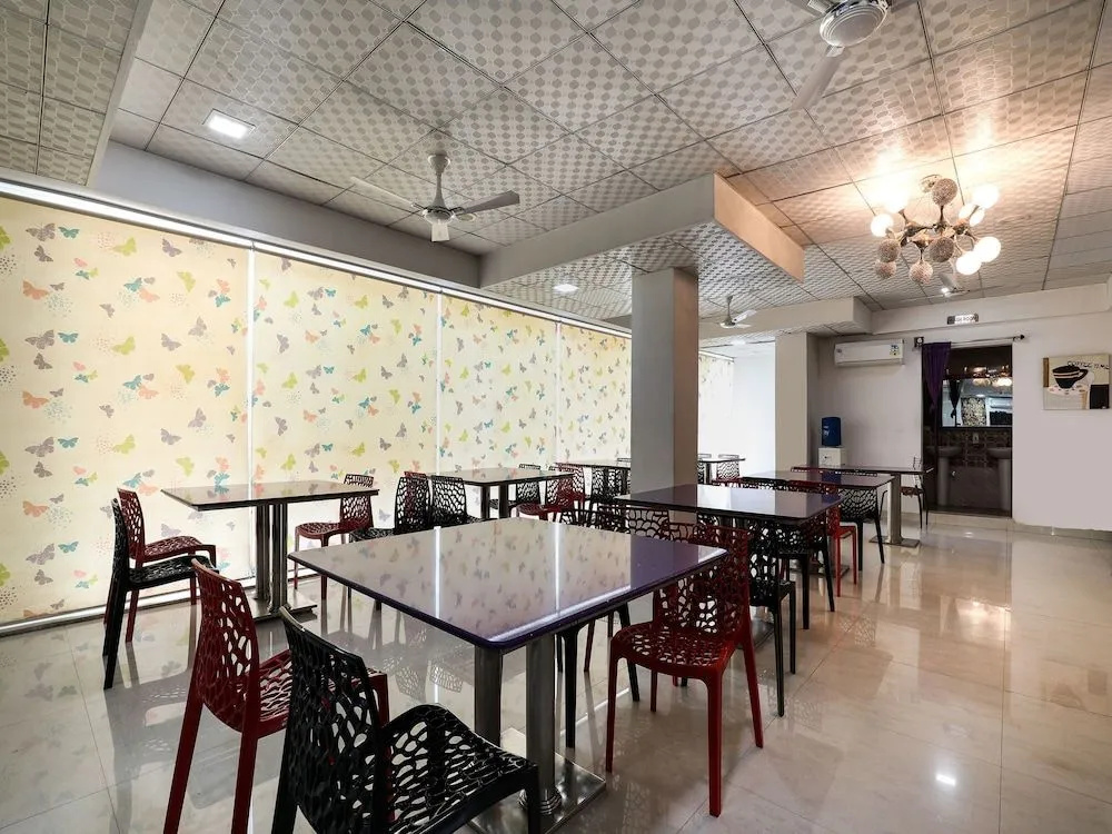 OYO 986 Hotel Akhand Homes - Général