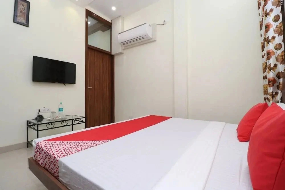 Sharan Square by OYO Rooms