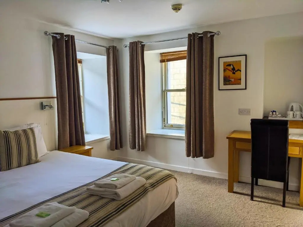Standard Double room (full double bed)
