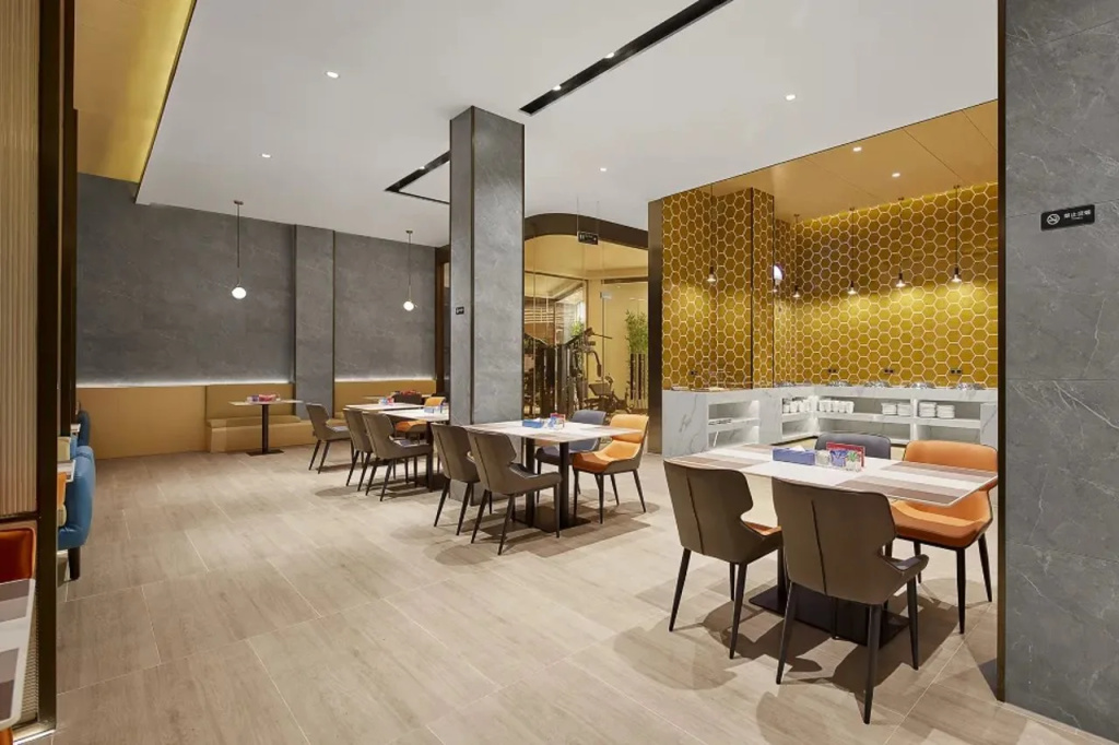 Food & Beverage