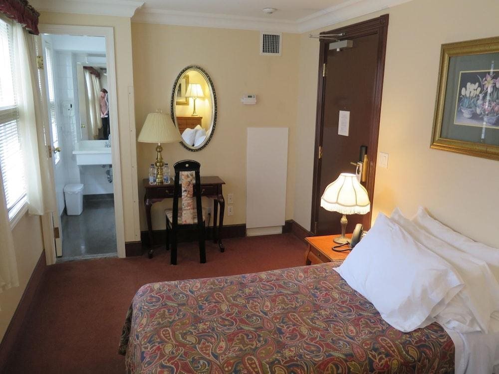 Madison Manor Boutique Hotel by null