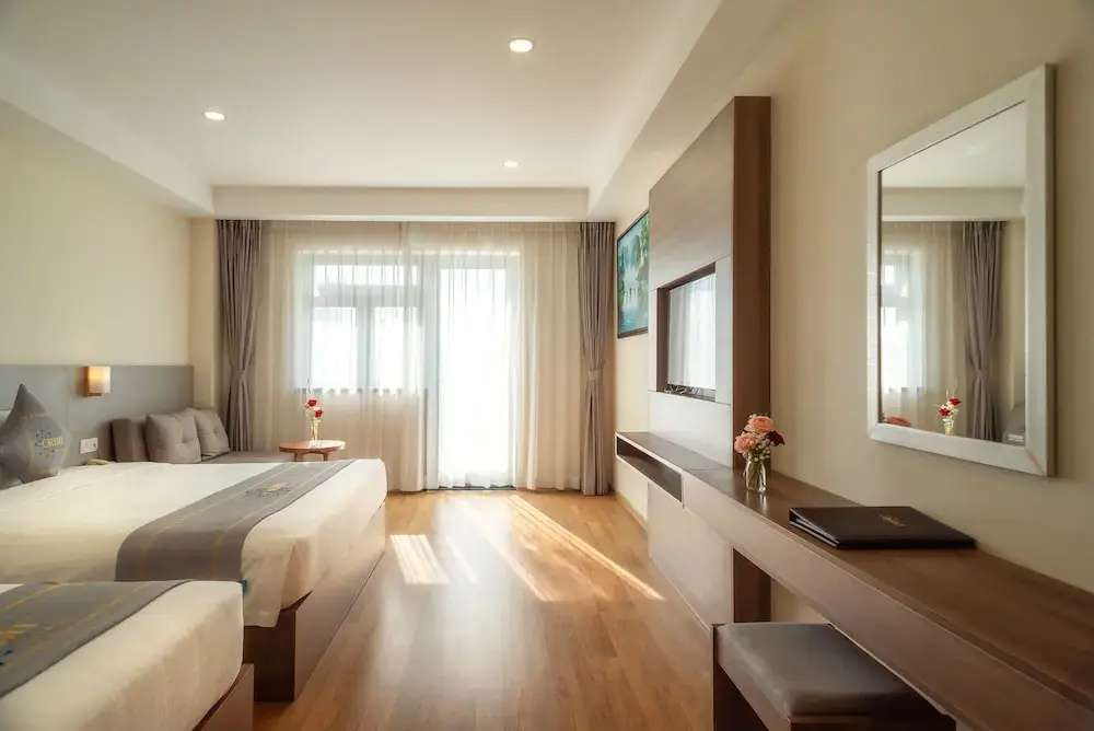 Standard Triple Family room with city view