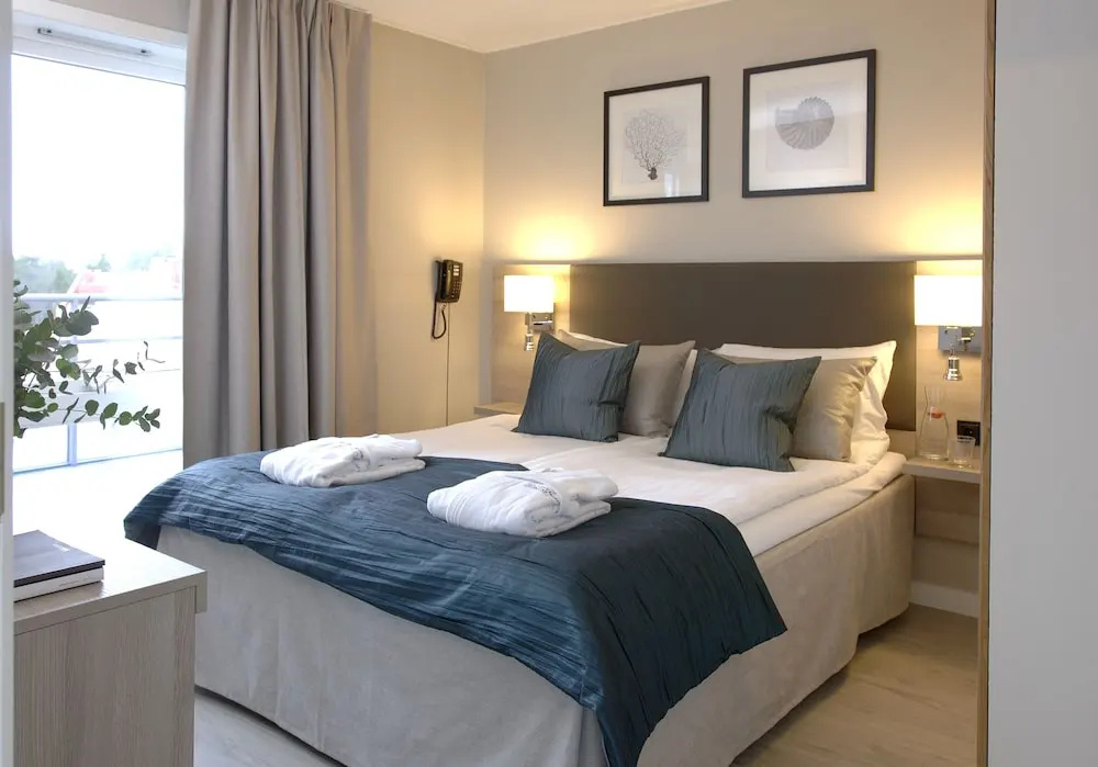 Suite with balcony