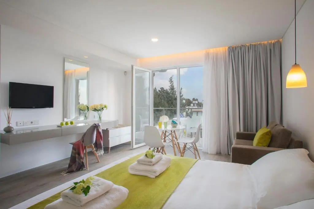 Anemi Hotel & Suites - Chambres