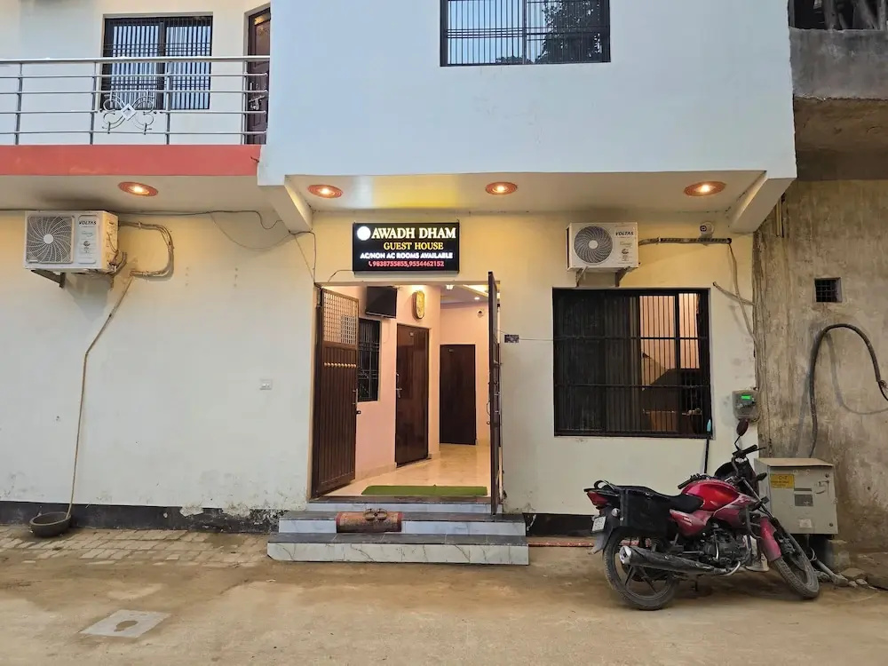 Avadh Dham Guest House