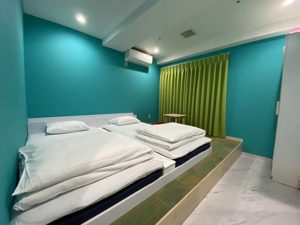 Economy room
